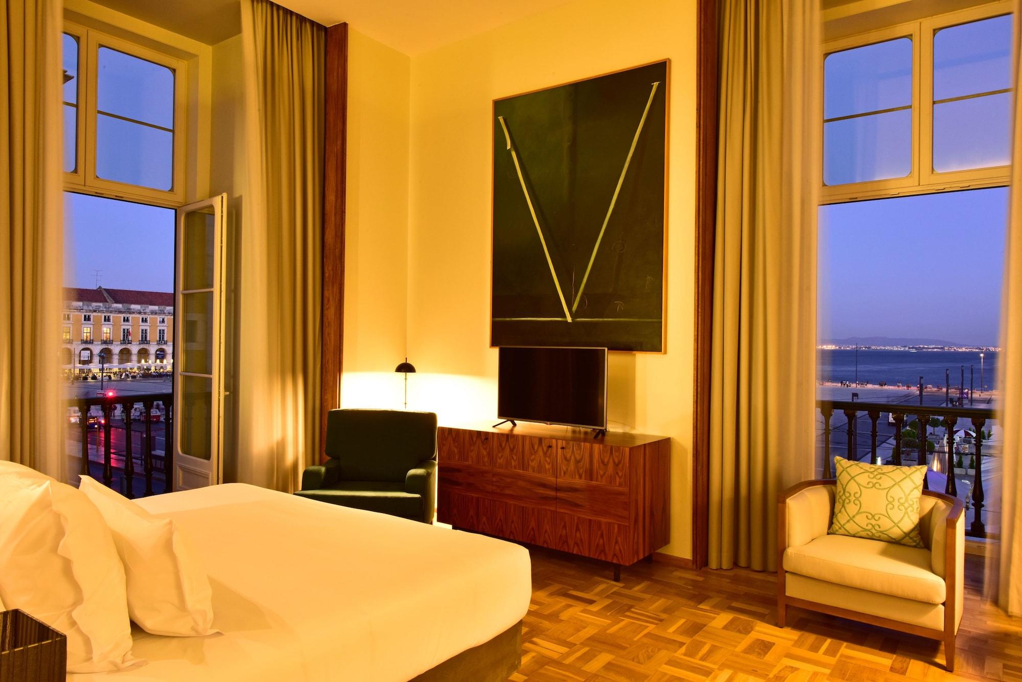 Pousada de Lisboa Praça do Comércio - Small Luxury Hoteles of the World Exterior foto A room at the Hotel Lisboa
